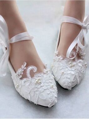 White Lace Pearl Bridal Flats EU 40 / US 8-8.5 Wedding Shoes Ribbon Tie